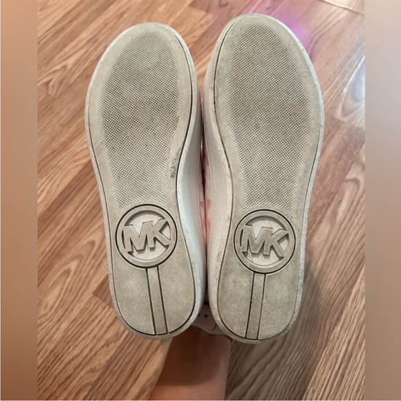 Womens Size 6 Pink and White poppy lace up Michael Kors shoes - Picture 5 of 6